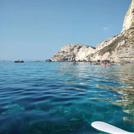 펜션 Casa Sole E Luna 콰르투 산텔레나